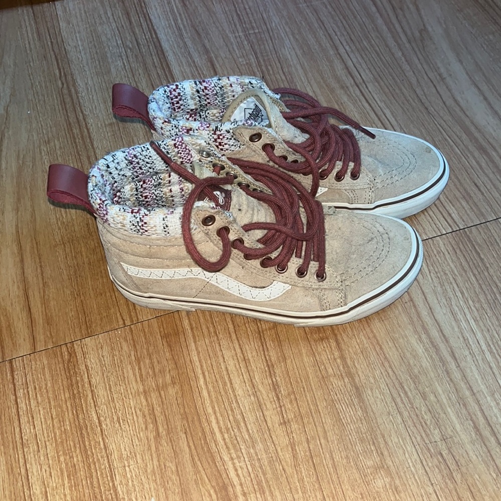 VANS MTE